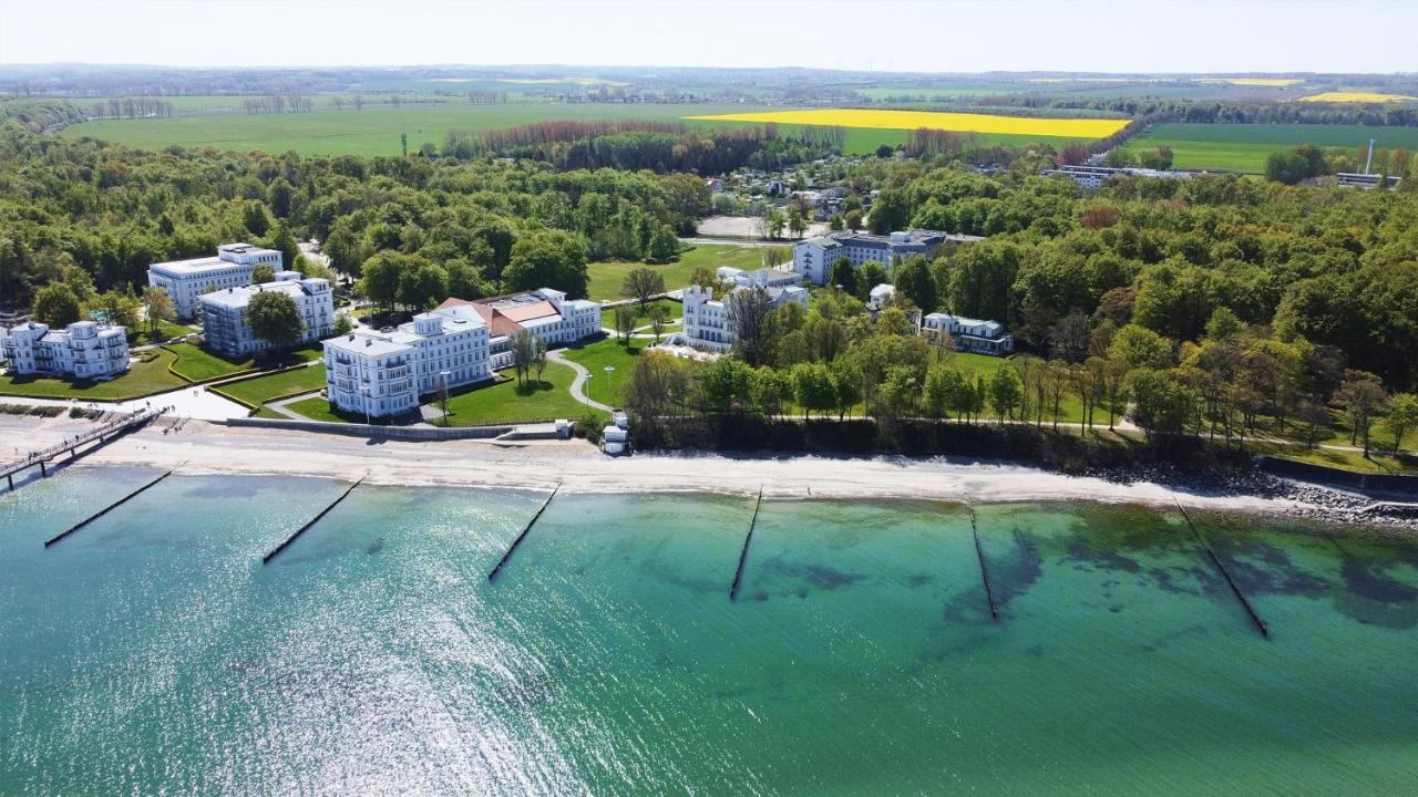 Grand Hotel Heiligendamm - The Leading Hotels Of The World Exterior photo Aerial view of the resort