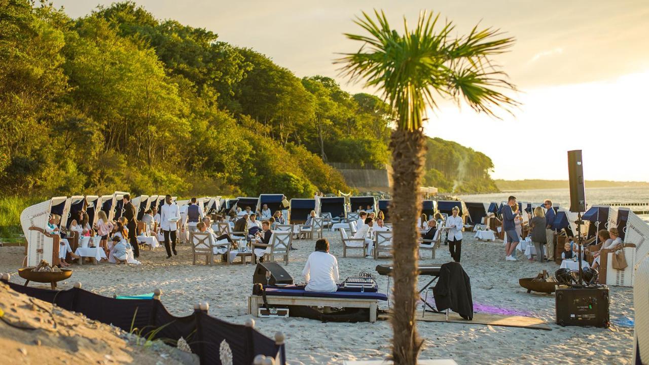 Grand Hotel Heiligendamm - The Leading Hotels Of The World Exterior photo Beach Club