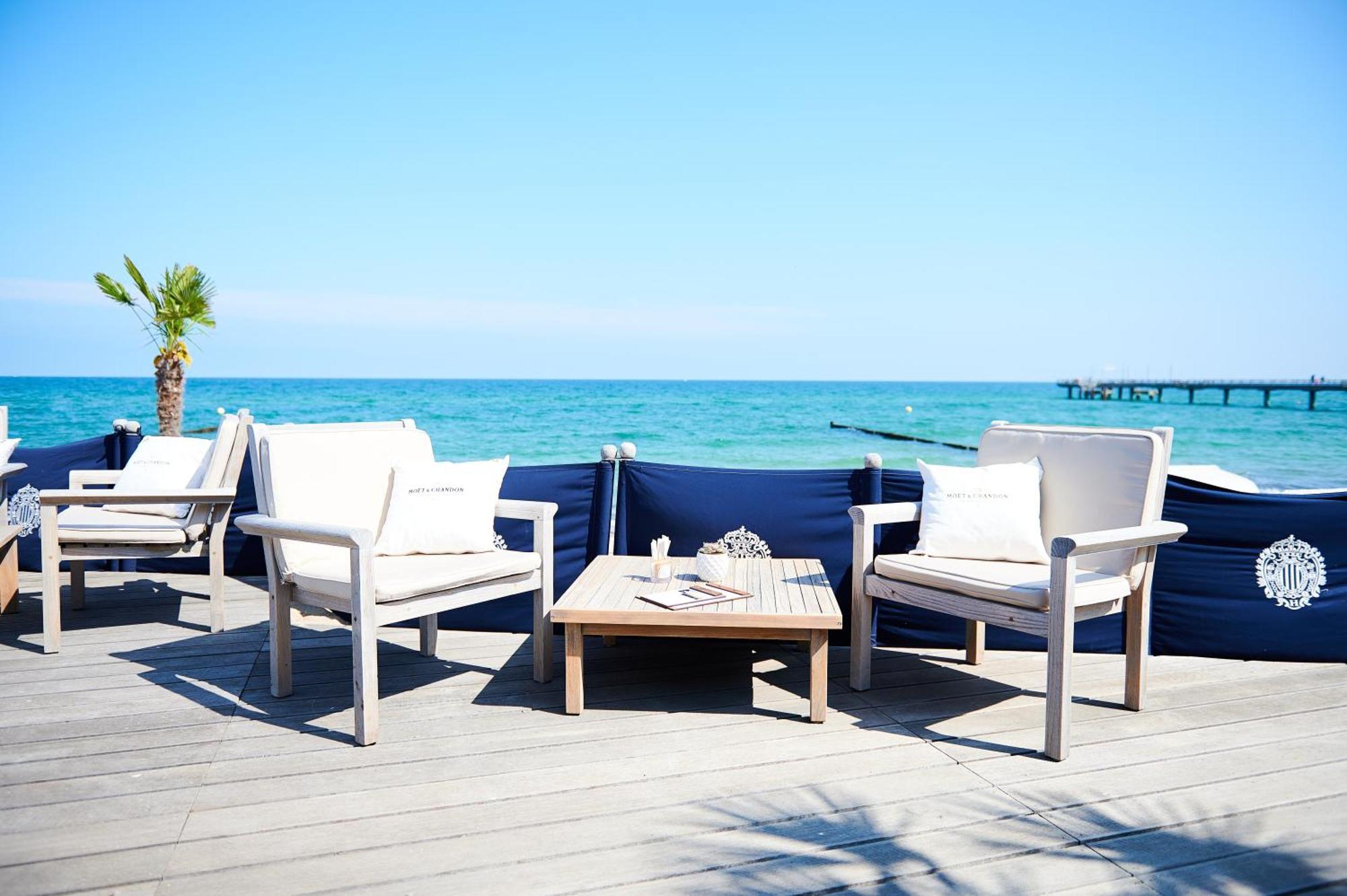Grand Hotel Heiligendamm - The Leading Hotels Of The World Exterior photo The beach at the hotel